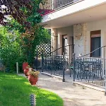Maltinas House Aparthotel