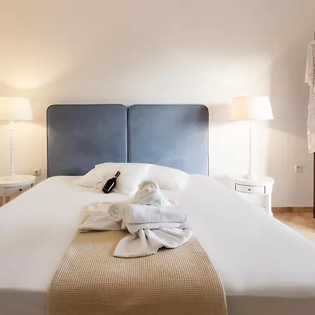 Maltinas House Aparthotel
