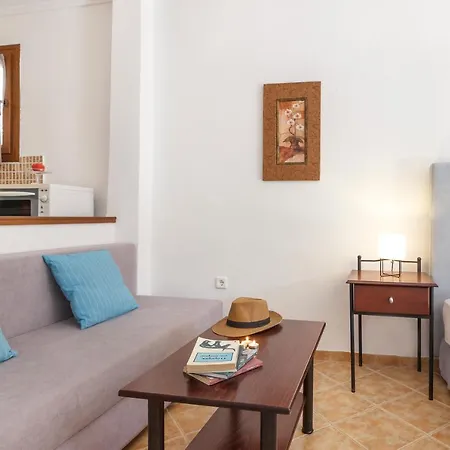 Maltinas House Hotel de apartamente Mola Kalyva